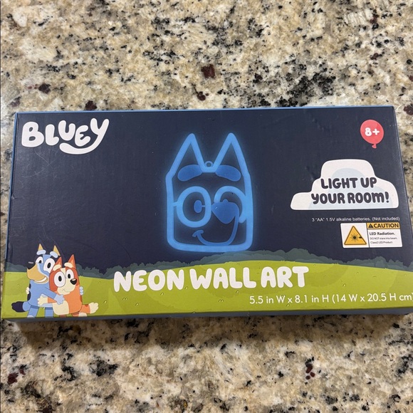 Neon - Picture 3 of 14